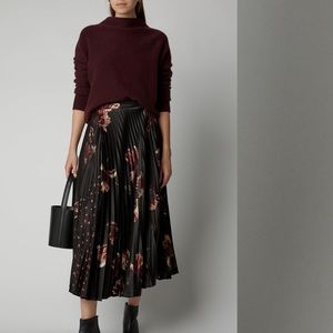 • Vince • Mixed Tulip Satin Skirt Black Pleated Midi